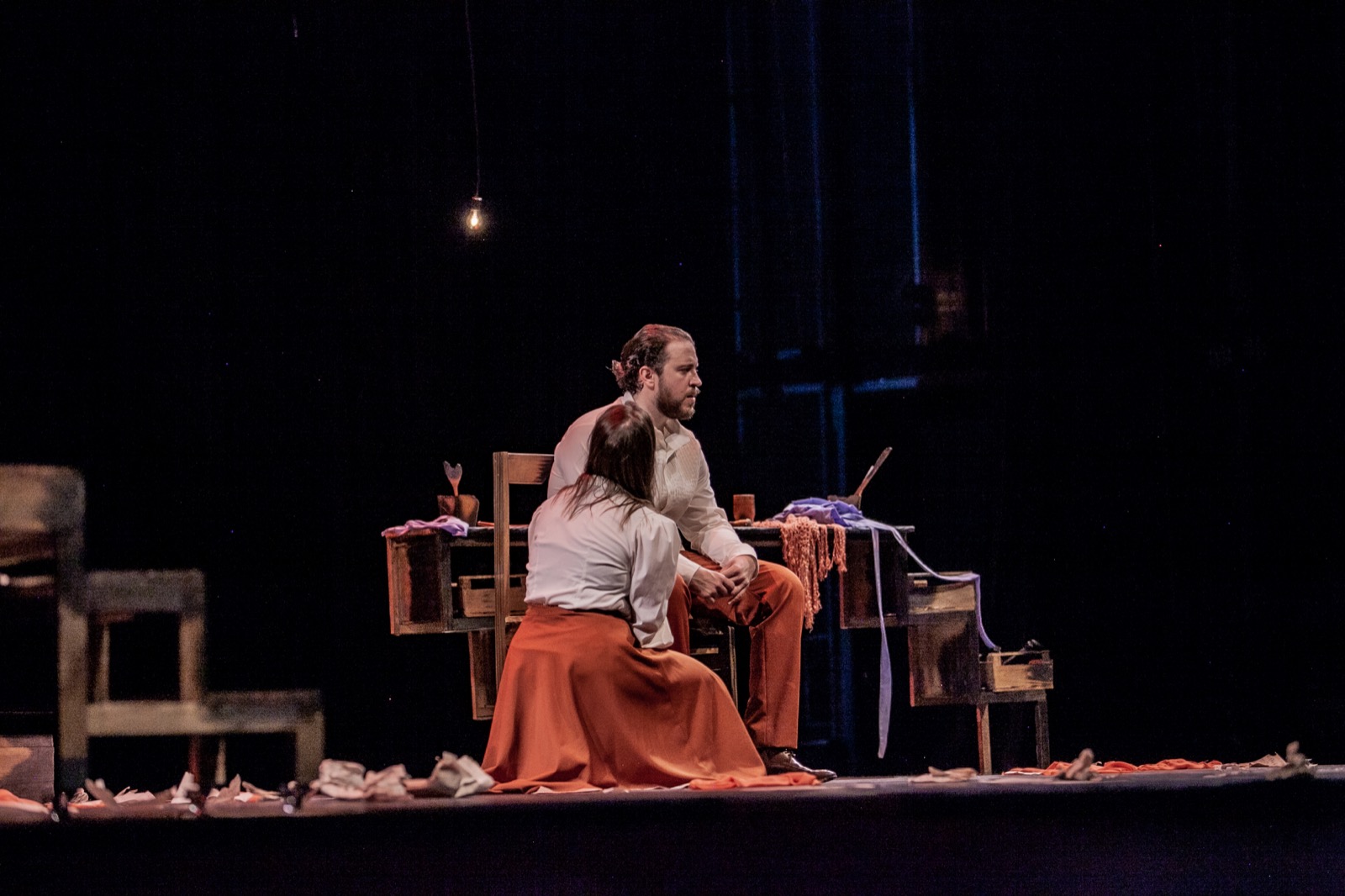 Cena de Entre Gigantes e Pigmeus — Um Ato de Composição — foto 19